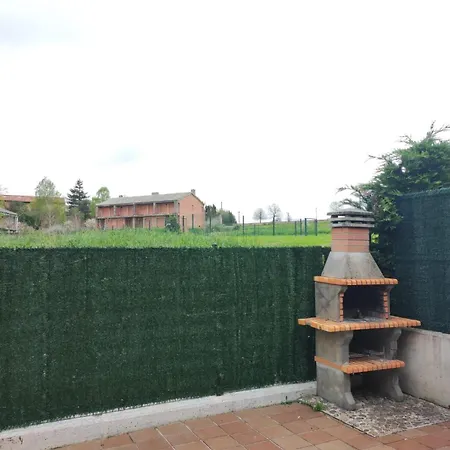 Chalet Bajo Con Jardin, Patio, Cenador Y Barbacoa. Viveda Esterno foto